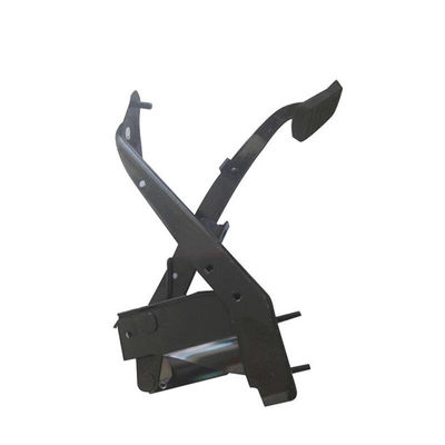 1602010E0 Запчасти для грузовых автомобилей OE NO. 1602010LD010 Педаль сцепления для грузовых автомобилей